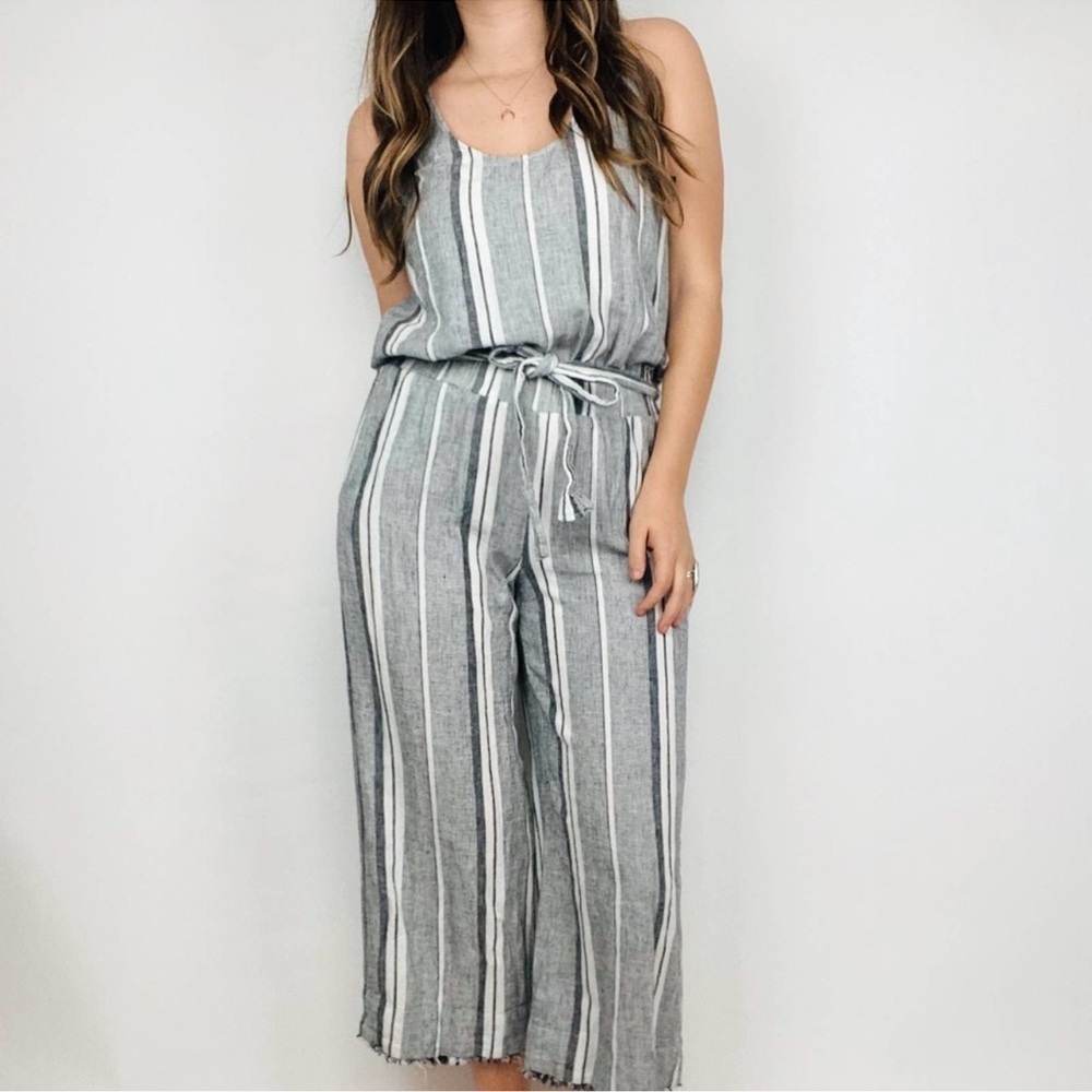 Cloth & Stone Gray Striped Sleeveless Jump Suit linen blend size medium NWT